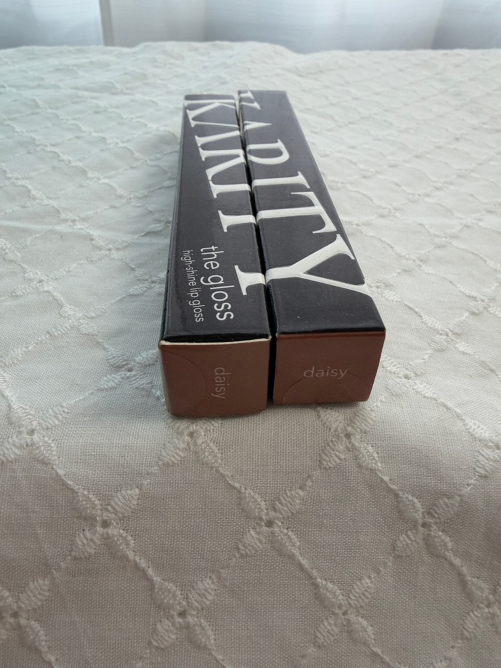 Karity Daisy The Gloss High-Shine Lip Gloss, Pack of 2, NWT, NLA